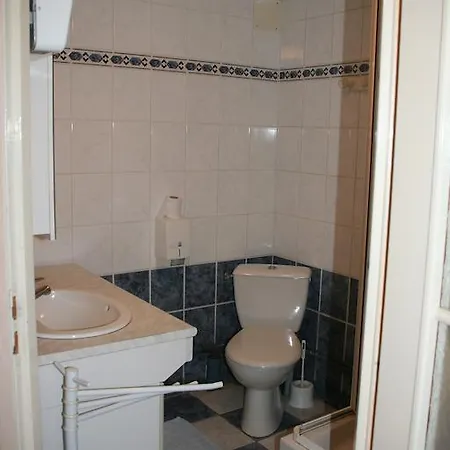 בית נופש Domaine Des Parisses - *